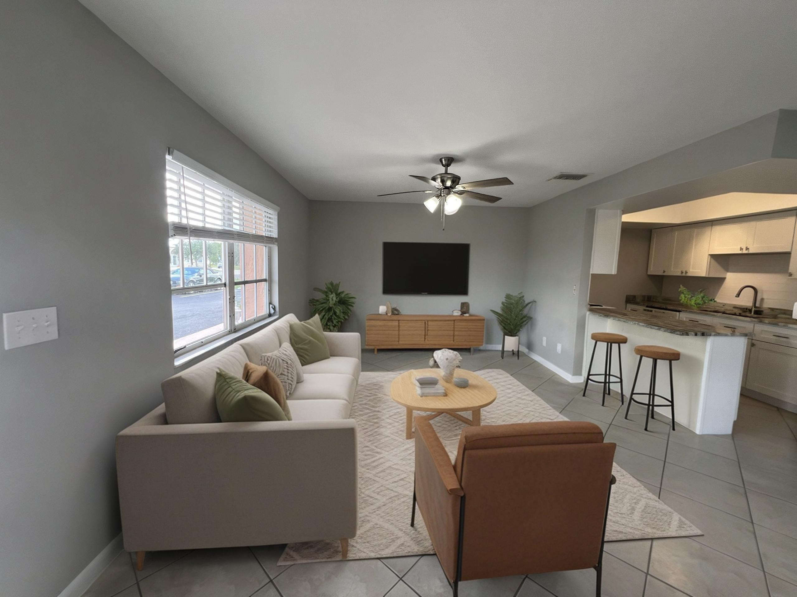 303 SW 3rd Pl #4